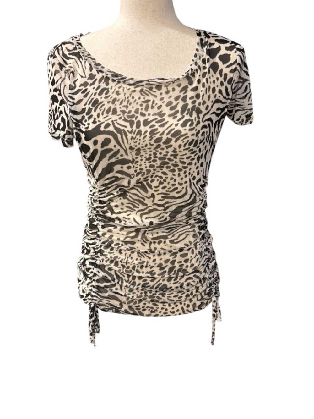 Jane & Delancey Animal Print Ruched Top Size S Short Sleeve Stretch